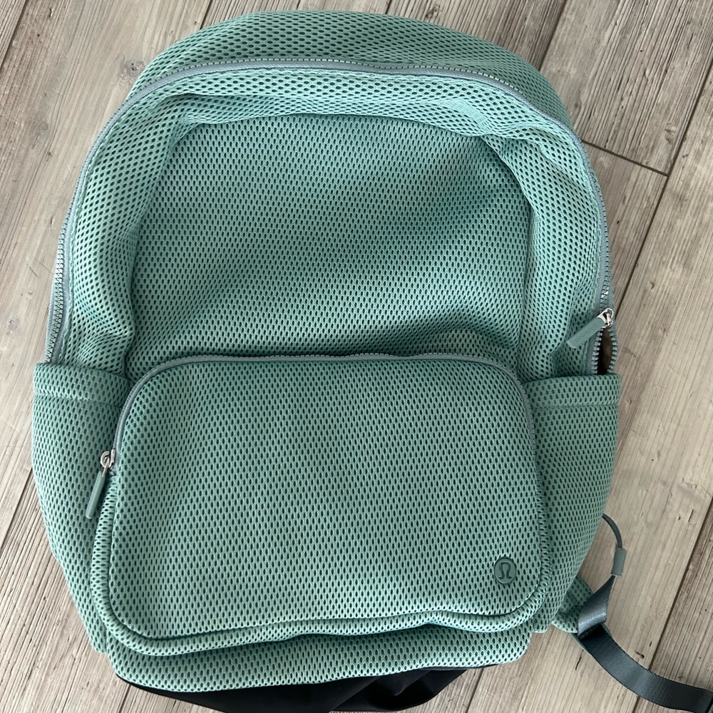 lululemon athletica Sage Mesh backpack